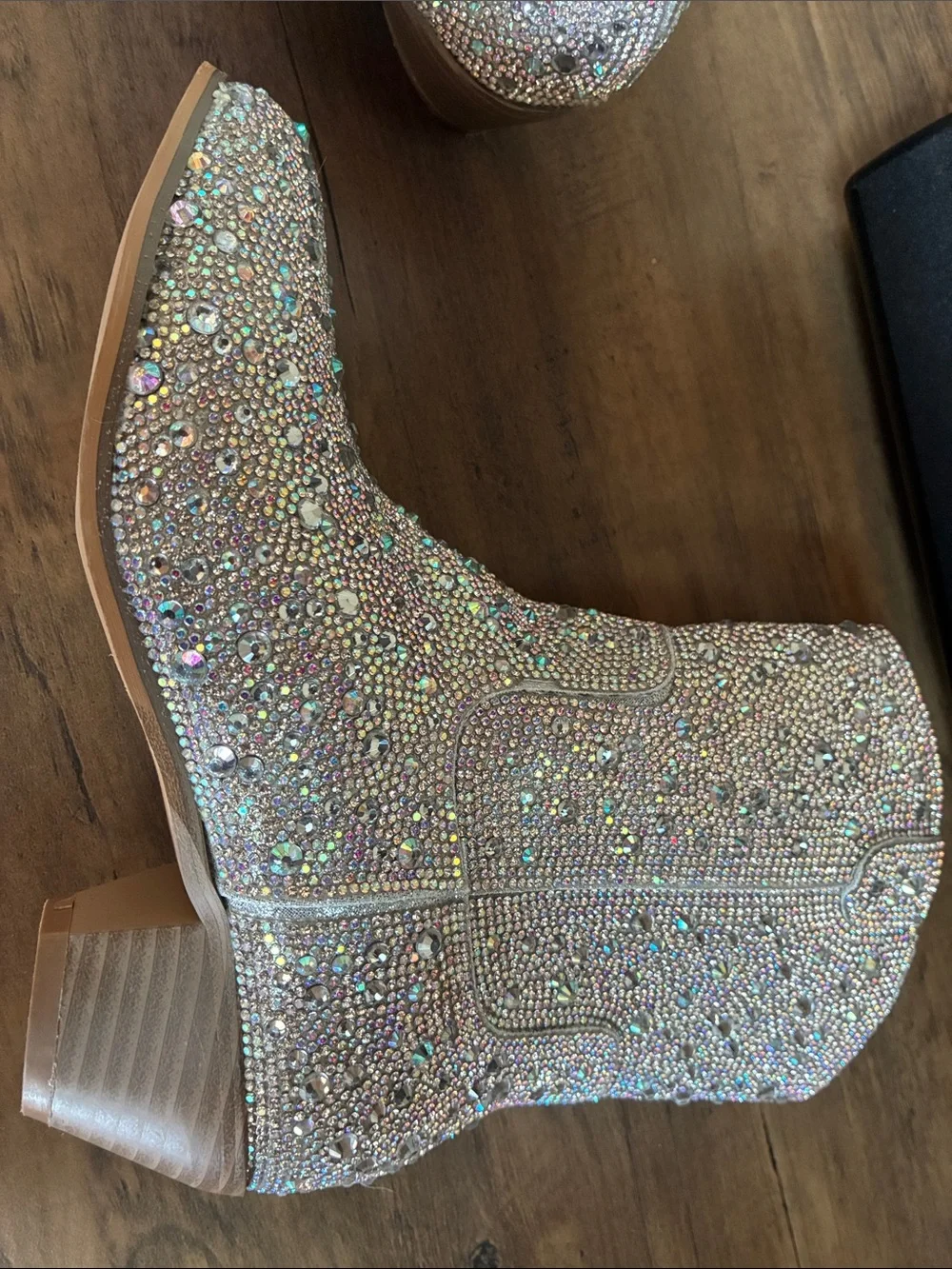 Sparkly Badgley Mischka cowgirl  Boot